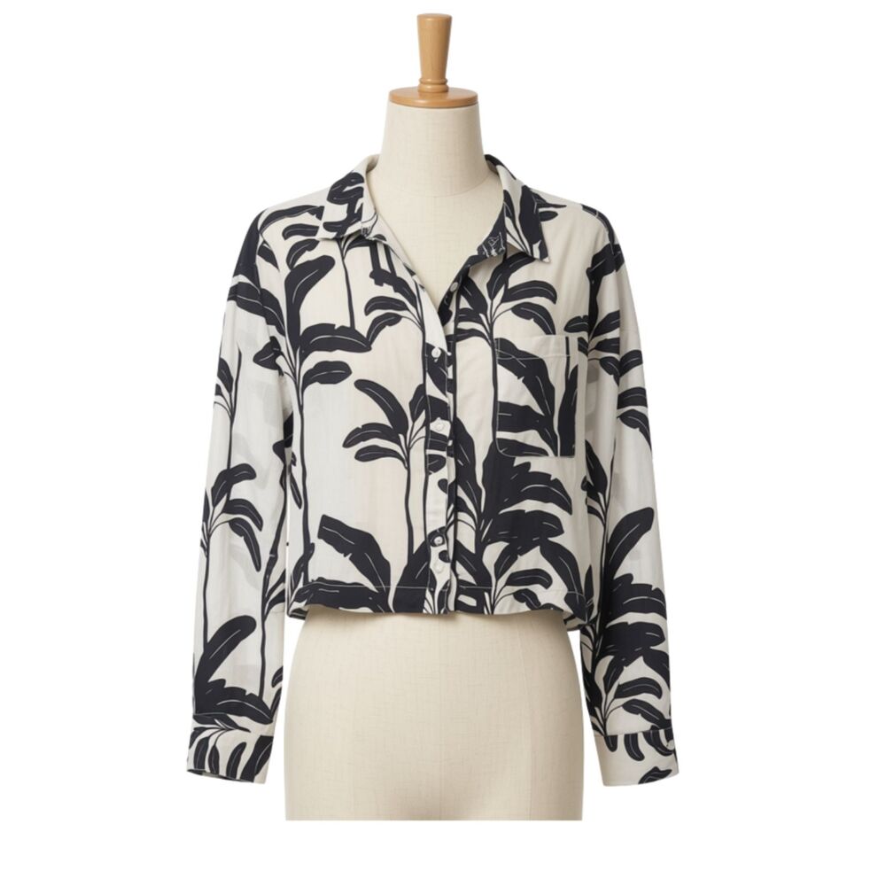 Tahari 100% Linen Shirt. Size M. Floral Print. Button Down.